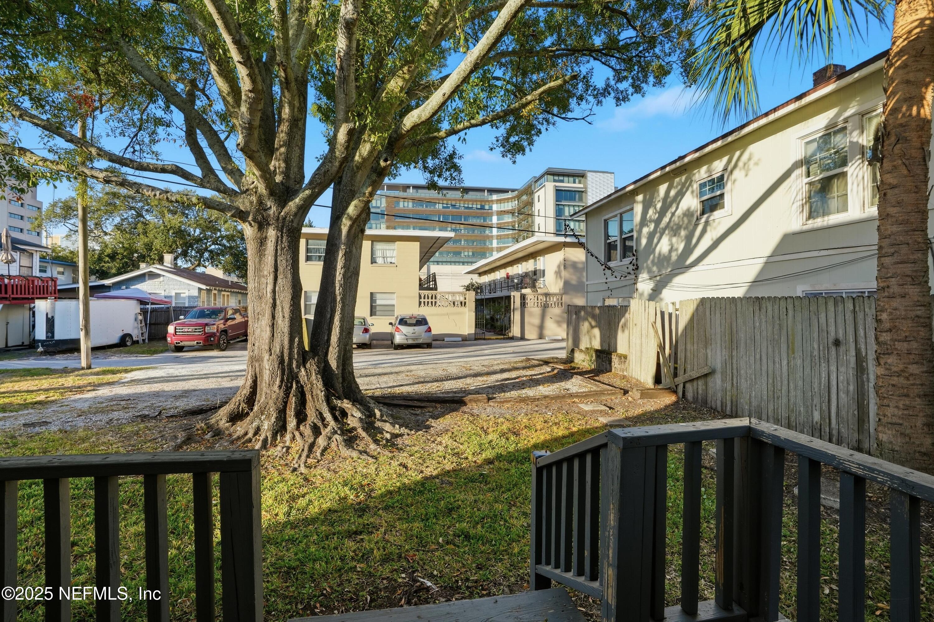 911 Phillips Street Jacksonville, FL 32207 - Photo 16 of 35 13-917 Back Porch