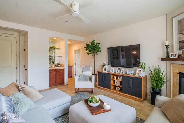 $729,000 | 19475 North Grayhawk Drive, Unit 1124, Scottsdale, AZ 85255