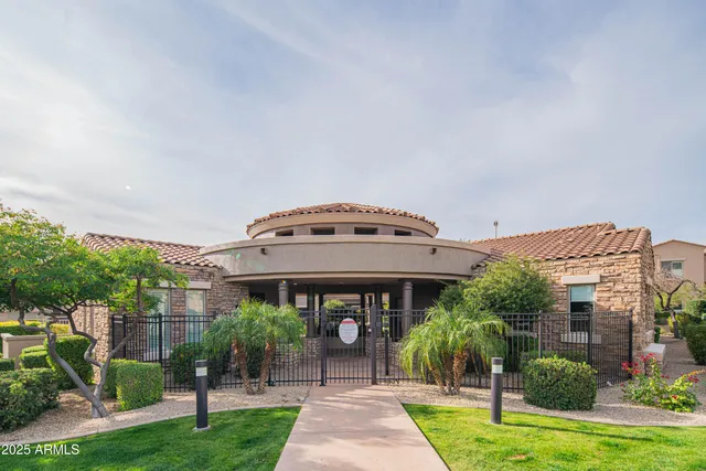 $699,000 | 19475 North Grayhawk Drive, Unit 1124, Scottsdale, AZ 85255