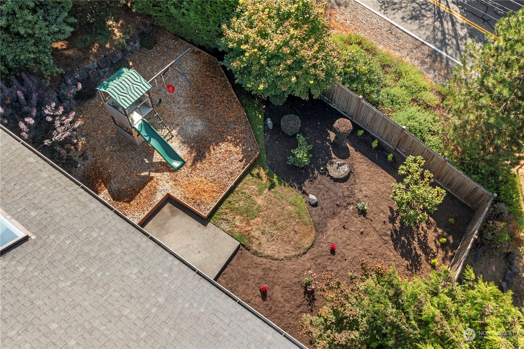 4410 239th Place Southeast Bothell, WA 98021 - Photo 36 of 40 an outdoor space with garden view