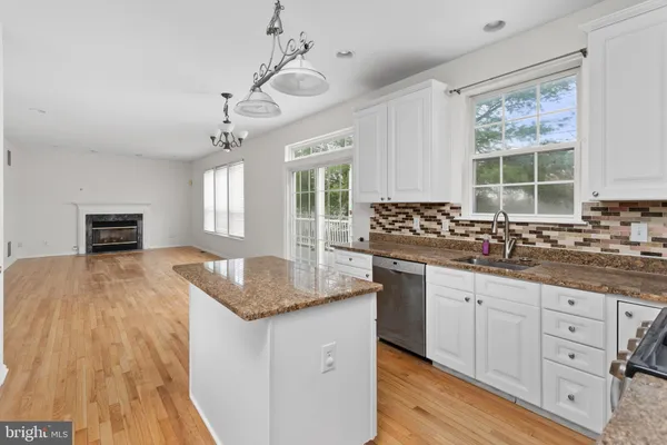 $4,000 | 10 Alexander Lane, Columbus, NJ 08022