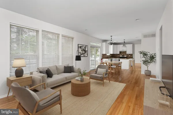 $4,000 | 10 Alexander Lane, Columbus, NJ 08022