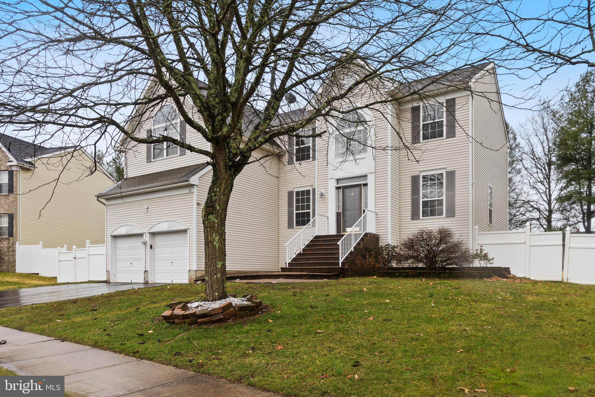 10 Alexander Lane Columbus, NJ 08022 - Photo 2 of 37