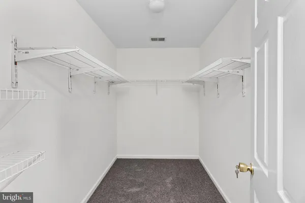 $4,000 | 10 Alexander Lane, Columbus, NJ 08022