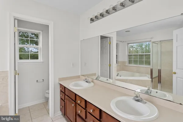 $4,000 | 10 Alexander Lane, Columbus, NJ 08022