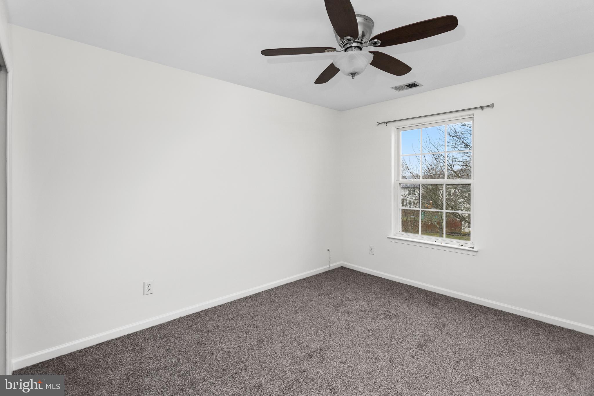 10 Alexander Lane Columbus, NJ 08022 - Photo 30 of 37