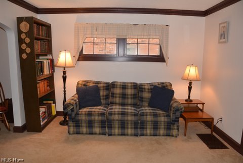 1327 Winston Road Cleveland, OH 44121 - Photo 5 of 23