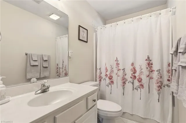 $425,000 | 3993 Queens Grant Court, High Point, NC 27265