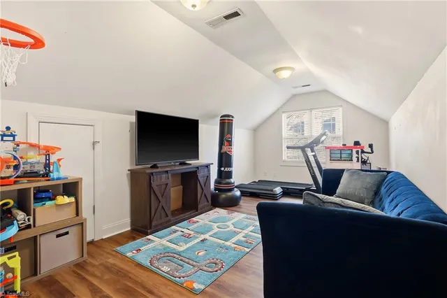 $425,000 | 3993 Queens Grant Court, High Point, NC 27265