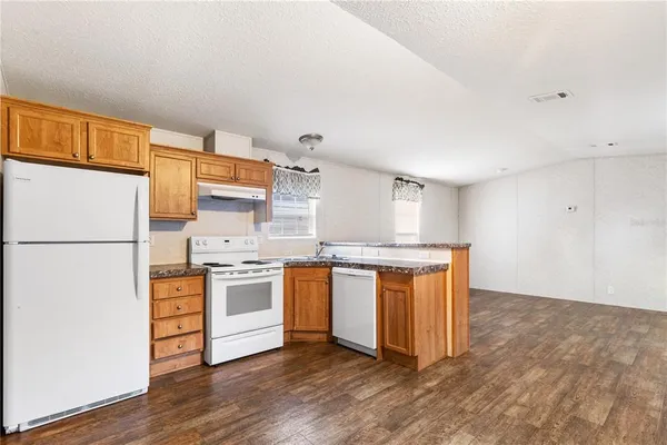 $1,600 | 419 North Chestnut Road, Lakeland, FL 33815