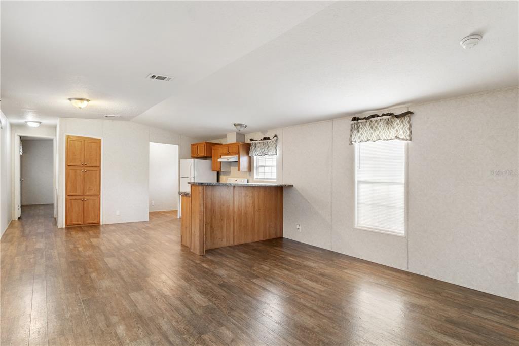 419 North Chestnut Road Lakeland, FL 33815 - Photo 6 of 24