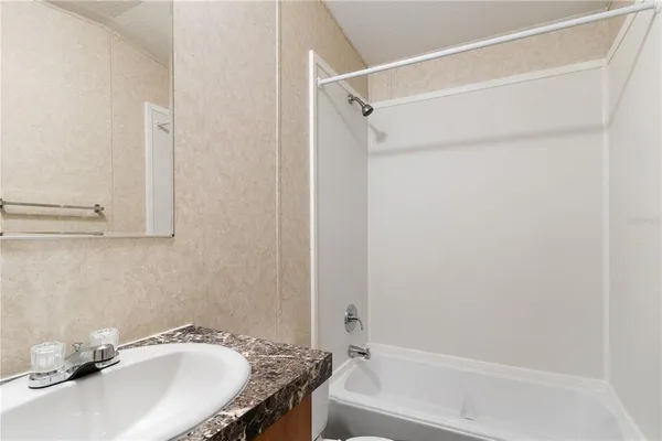 $1,600 | 419 North Chestnut Road, Lakeland, FL 33815