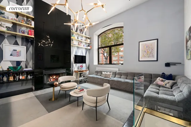 $1,595,000 | 196 6th Avenue, Unit 1A | SoHo