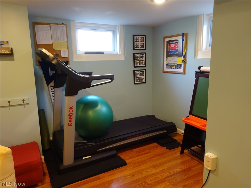 3223 Clarendon Road Cleveland, OH 44118 - Photo 29 of 34 Gallery Image 29