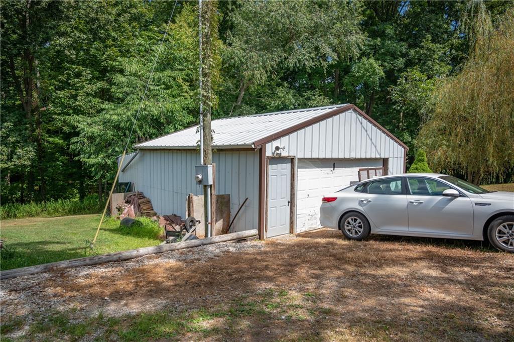 3564 Sprunica Road Nashville, IN 47448 - Photo 4 of 25 Gallery Image 4