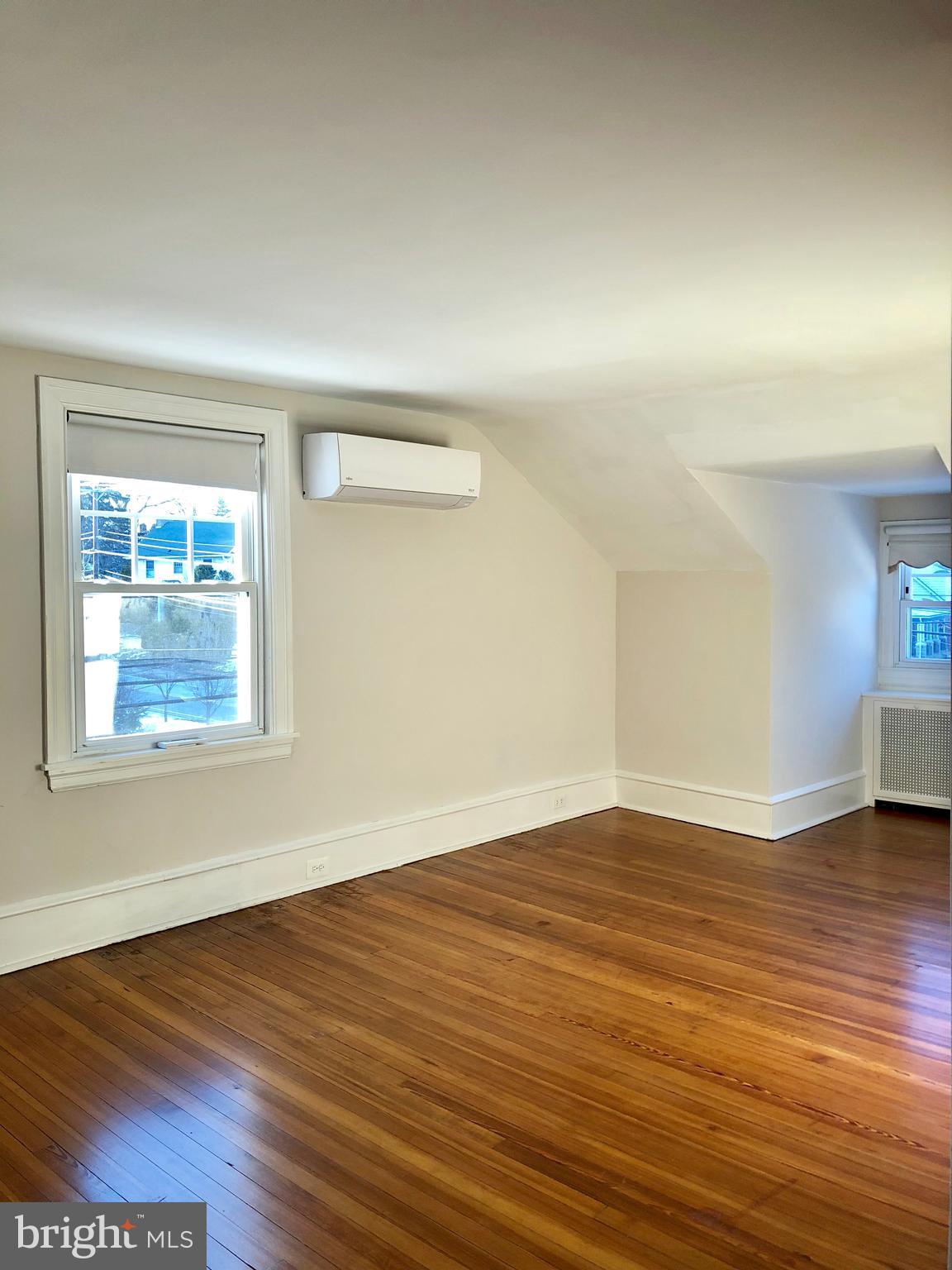 601 East Manoa Road Havertown, PA 19083 - Photo 22 of 39 Master Bedroom - Upstairs
