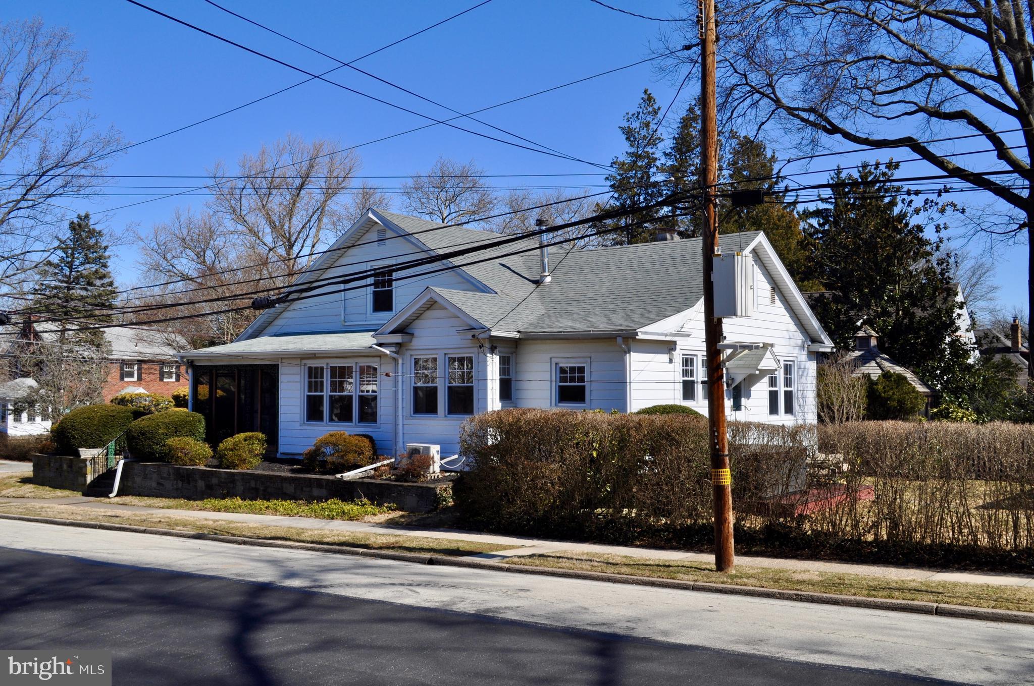 601 East Manoa Road Havertown, PA 19083 - Photo 33 of 39 Exterior Side