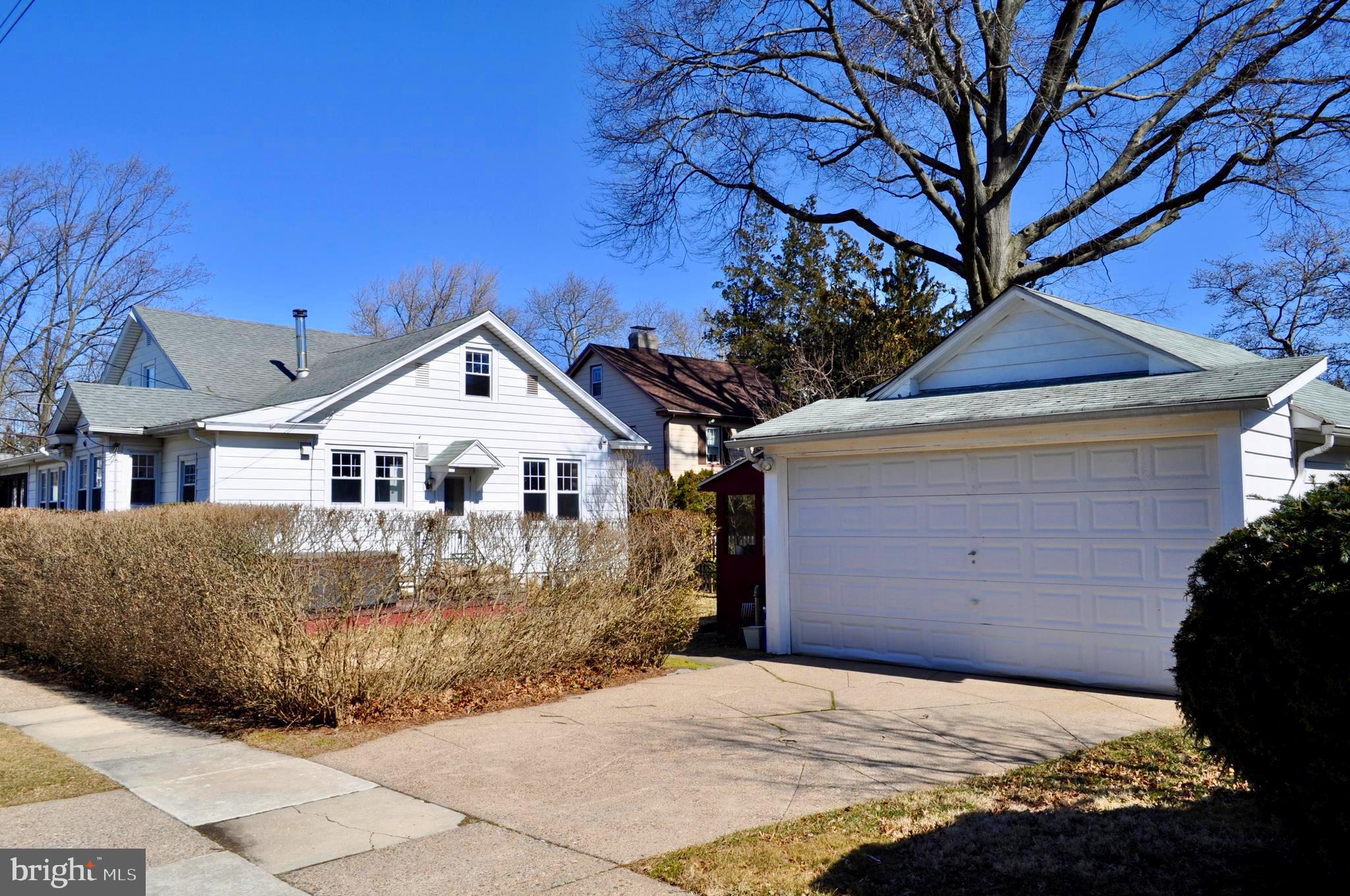 601 East Manoa Road Havertown, PA 19083 - Photo 5 of 39 Exterior Rear and Detached Garage