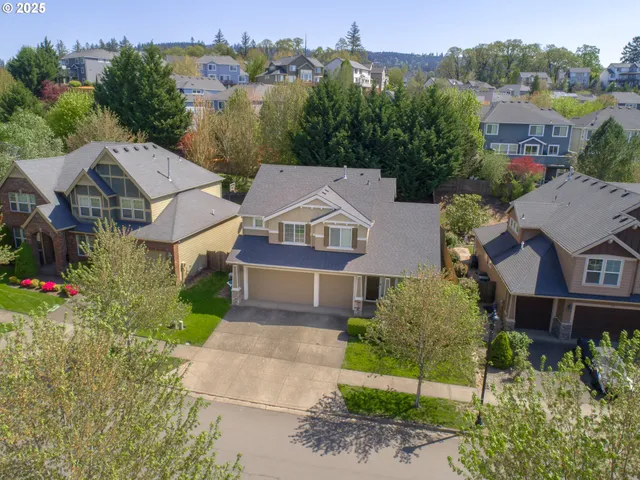 $689,000 | 180 The Greens Avenue, Newberg, OR 97132