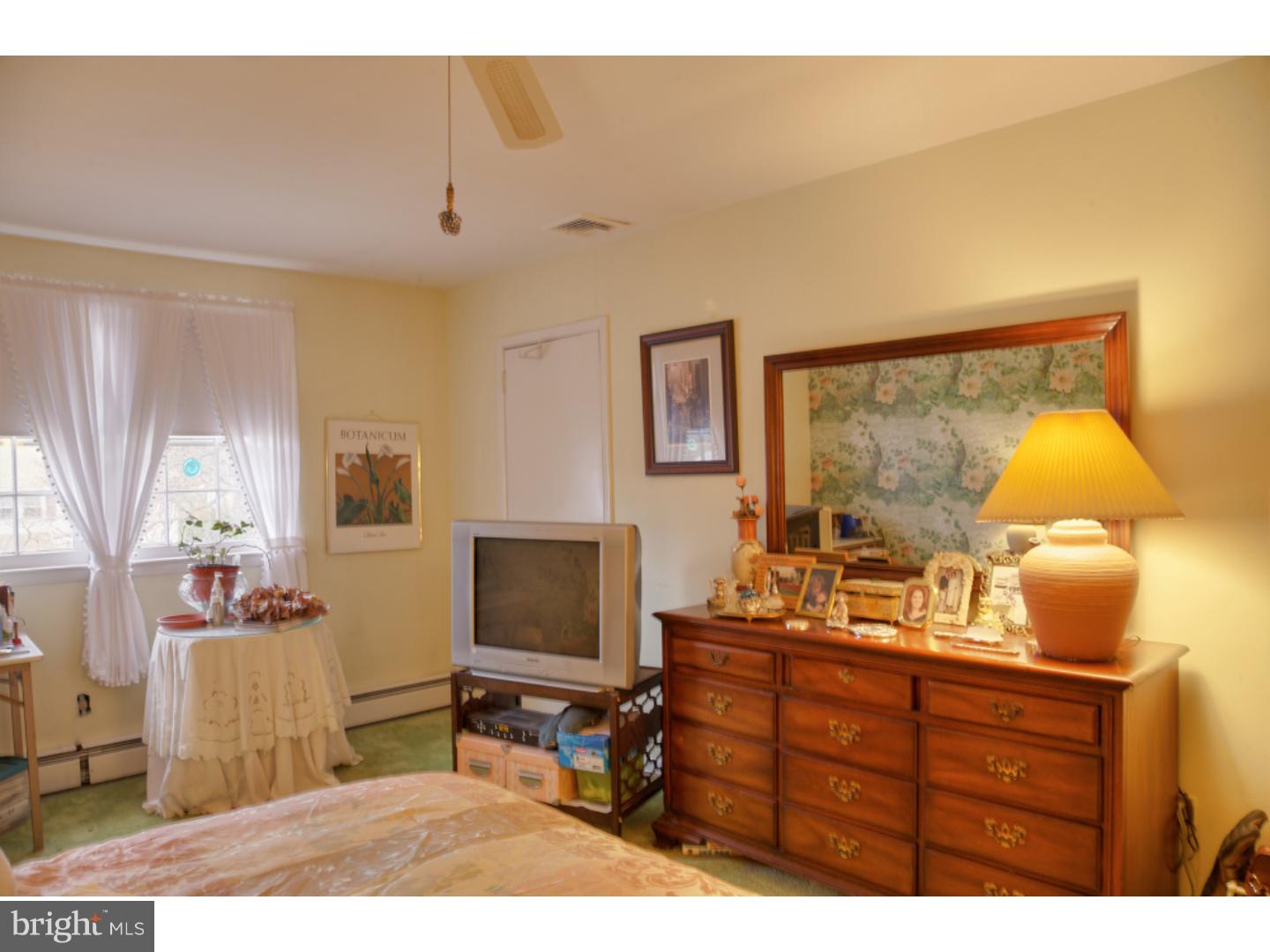 1170 Meadowbrook Road Southampton, PA 18966 - Photo 15 of 25 Master Bedroom