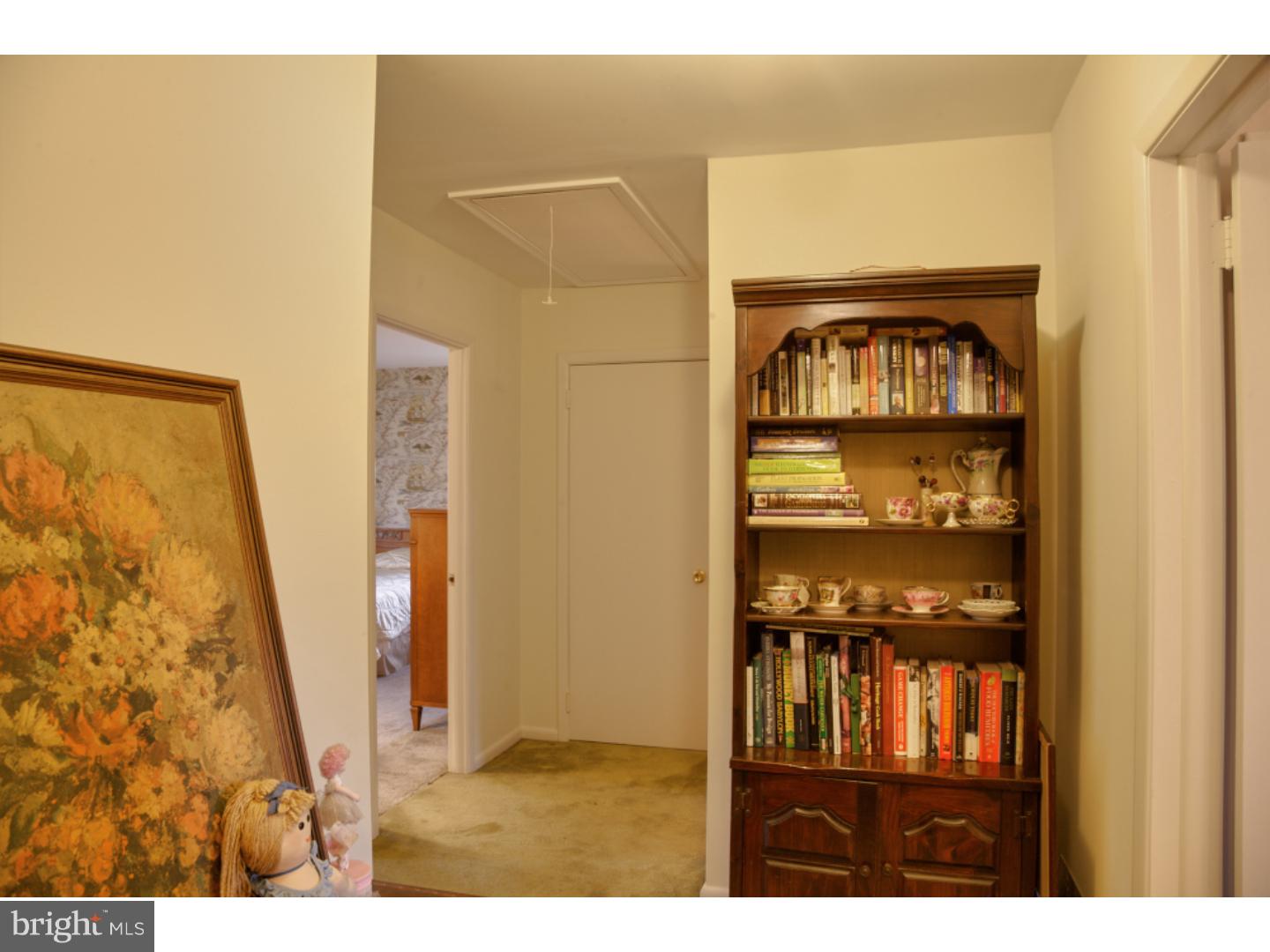 1170 Meadowbrook Road Southampton, PA 18966 - Photo 17 of 25 Hallway
