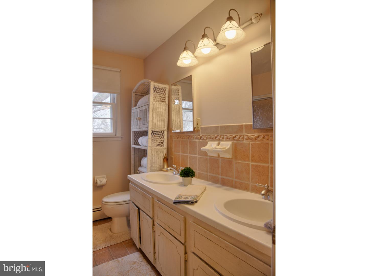 1170 Meadowbrook Road Southampton, PA 18966 - Photo 18 of 25 Bathroom