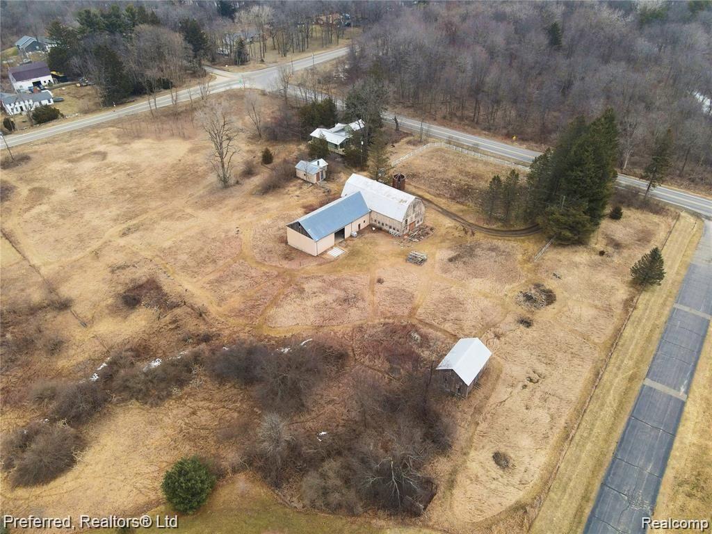 5538 Grange Hall Road Holly, MI 48442 - Photo 35 of 42