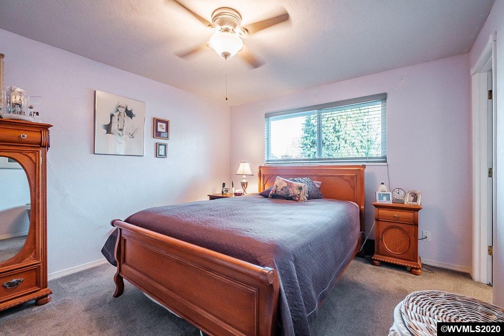 1675 Northeast Mayview Drive Albany, OR 97321 - Photo 34 of 41