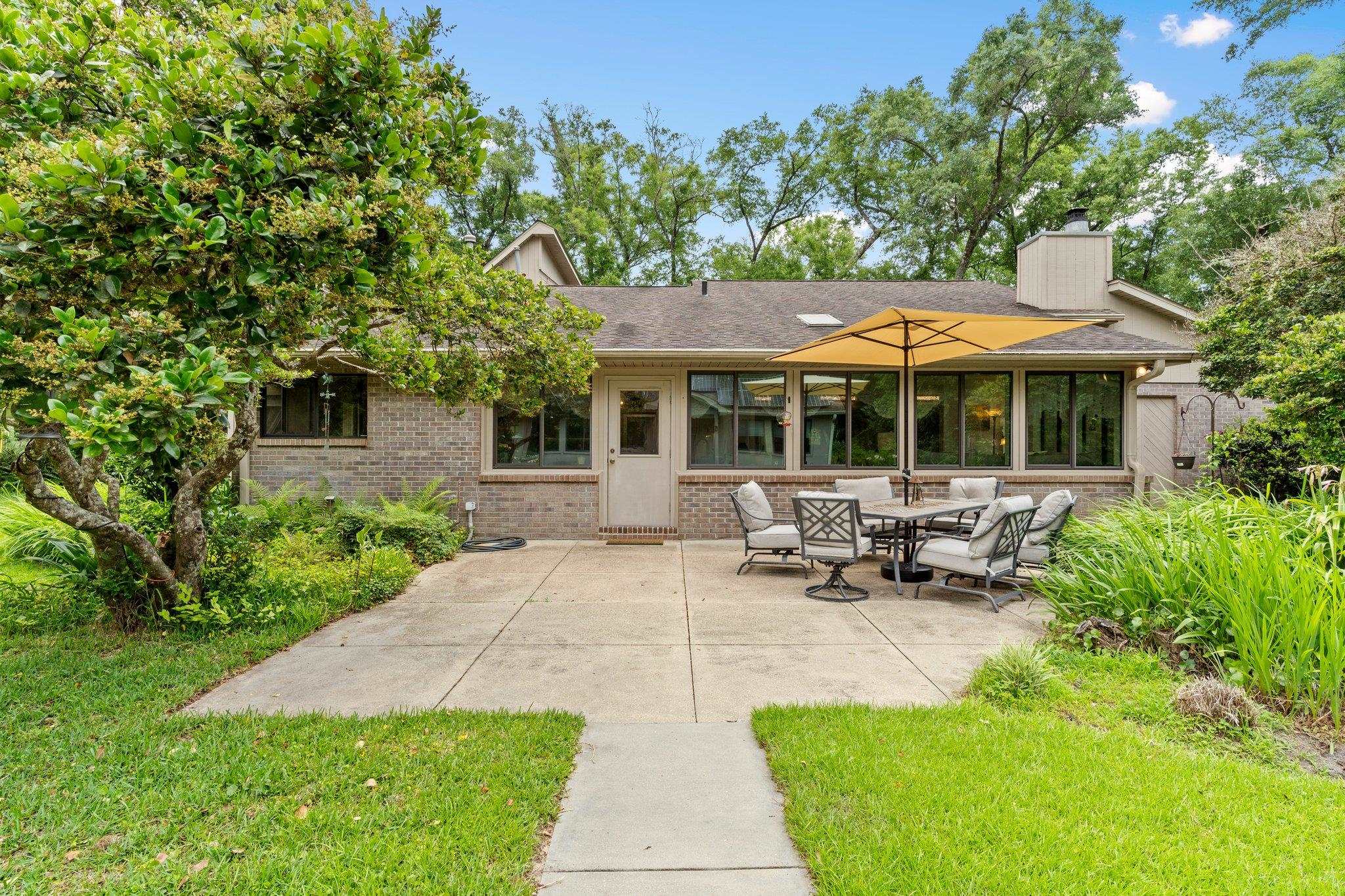 1305 Shady Rest Road Havana, FL 32333 - Photo 6 of 42 Gallery Image 6