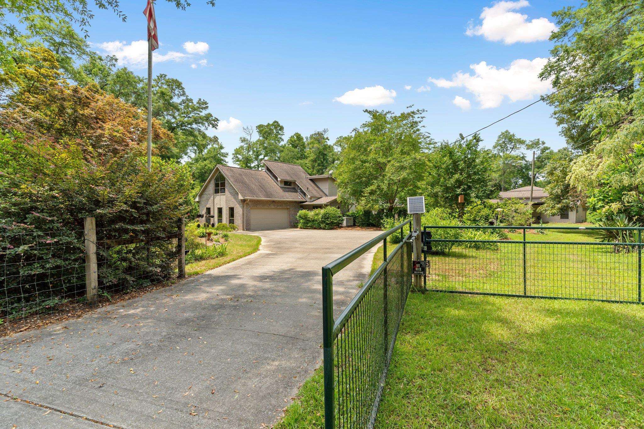 1305 Shady Rest Road Havana, FL 32333 - Photo 9 of 42 Gallery Image 9