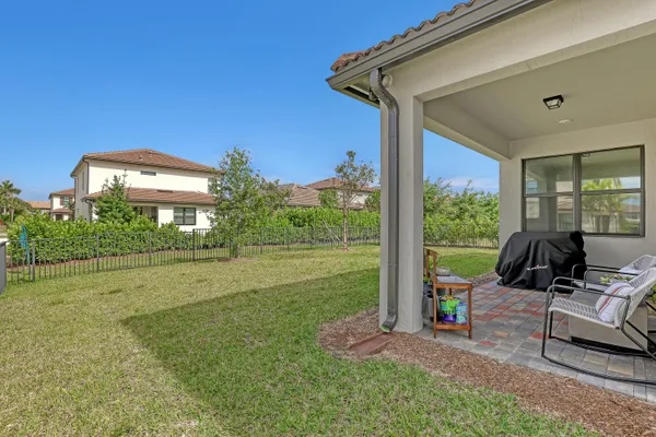 $5,000 | 4740 Chantilly Road, Lake Worth, FL 33467