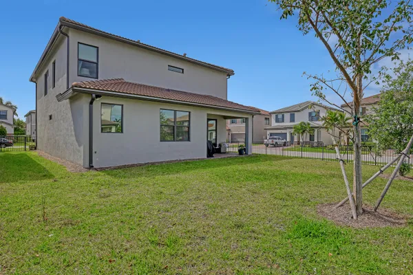 $5,000 | 4740 Chantilly Road, Lake Worth, FL 33467