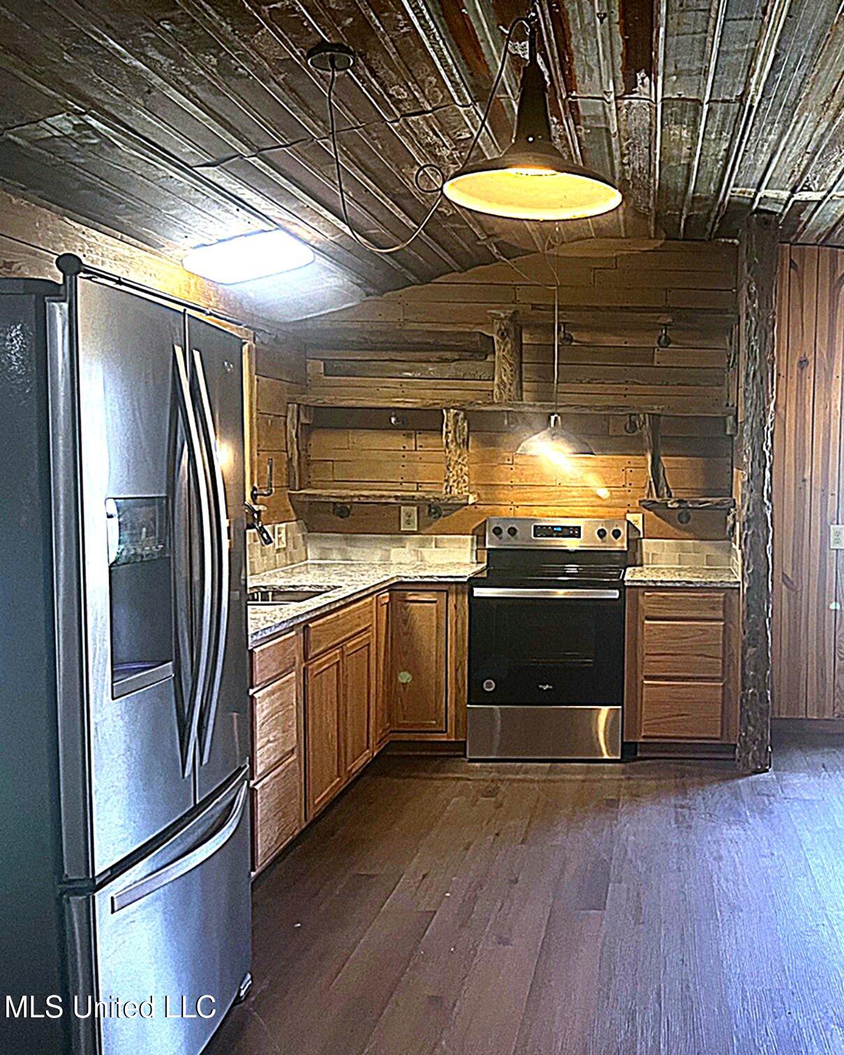 17 B Street Bay Springs, MS 39422 - Photo 9 of 28 Kitchen 2