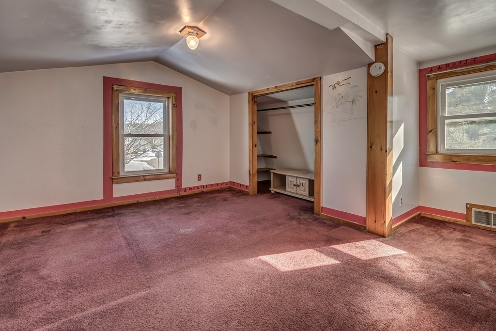 809 South Mammoth Road Manchester, NH 03103 - Photo 27 of 40
