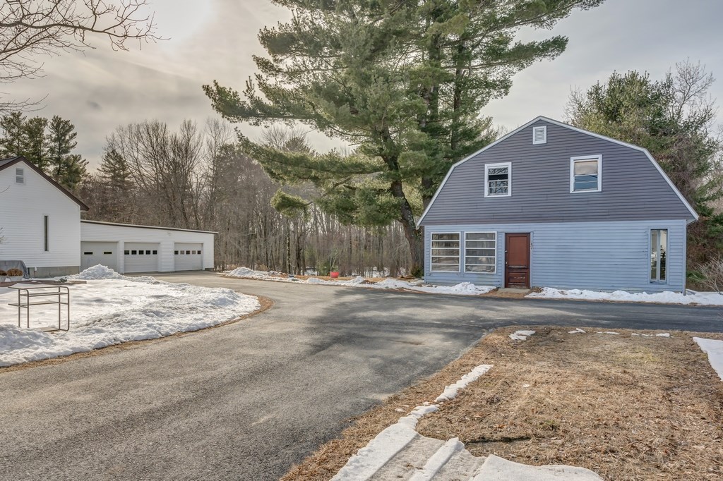 809 South Mammoth Road Manchester, NH 03103 - Photo 36 of 40