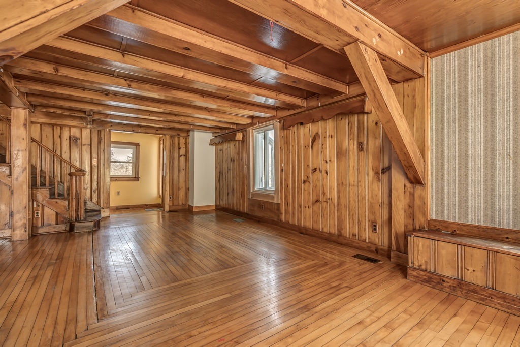 809 South Mammoth Road Manchester, NH 03103 - Photo 8 of 40