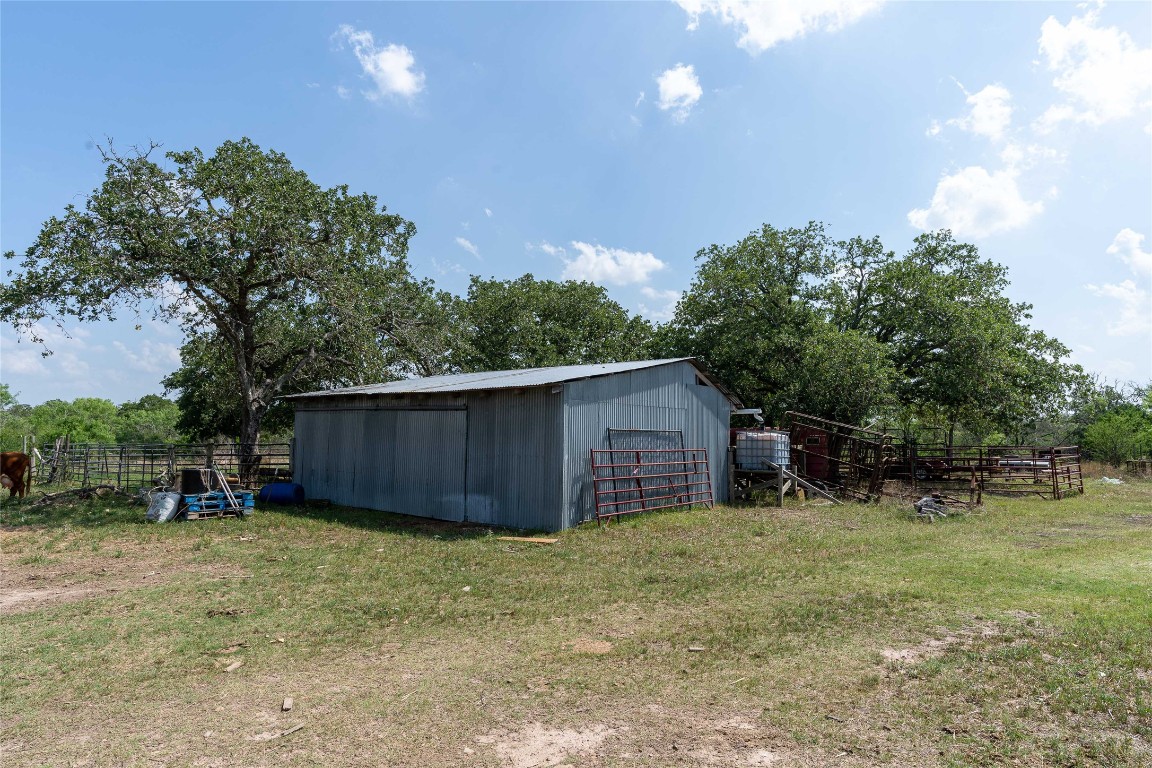 0 Gravel Pit Road Kingsbury, TX 78638 - Photo 18 of 30 a garden view with a seating space
