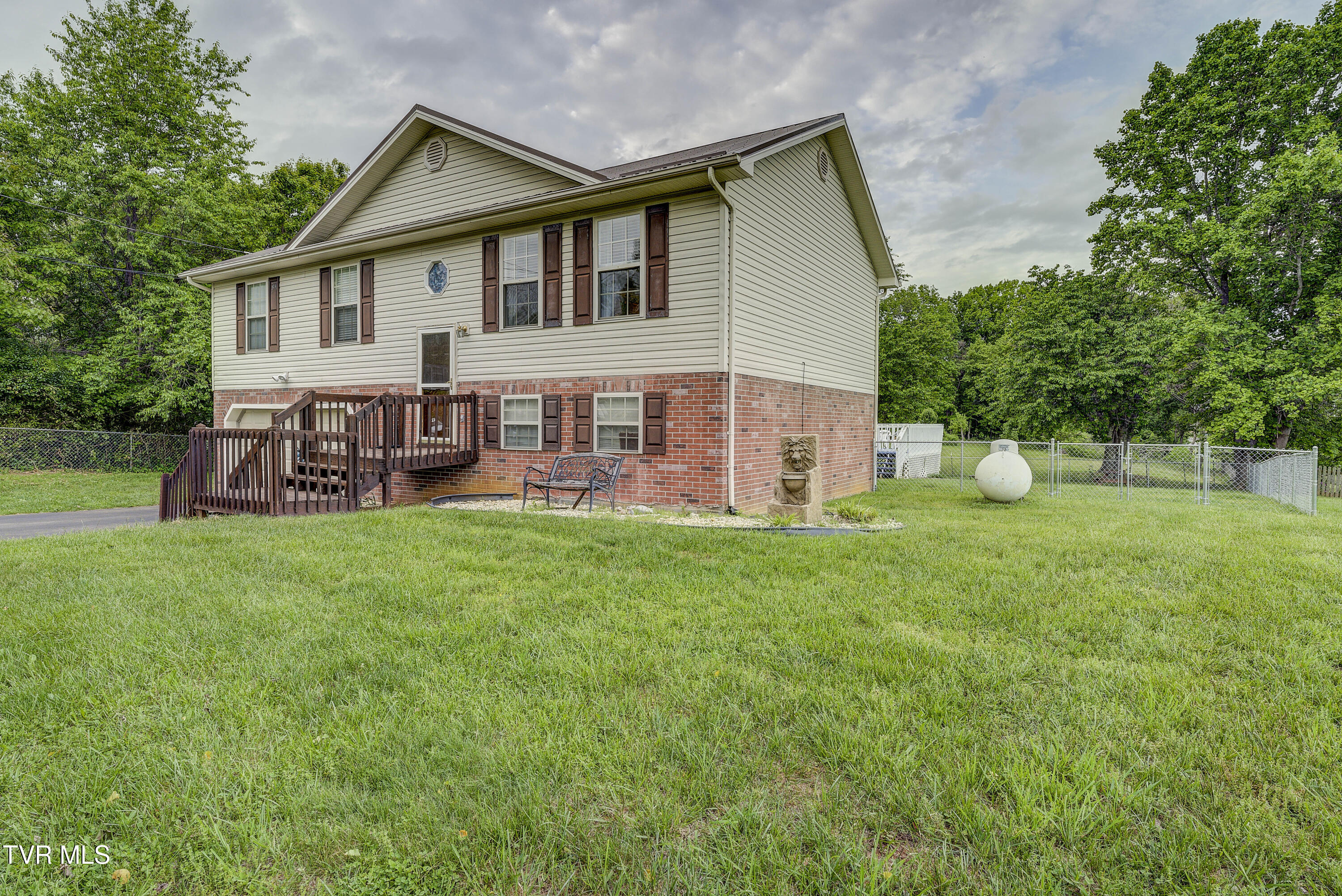 115 Maple Ridge Drive Jonesborough, TN 37659 - Photo 2 of 42 MapleRidge--41