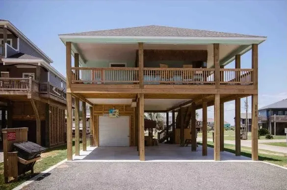 $499,850 | 2785 Gulfview Drive, Port Bolivar, TX 77650