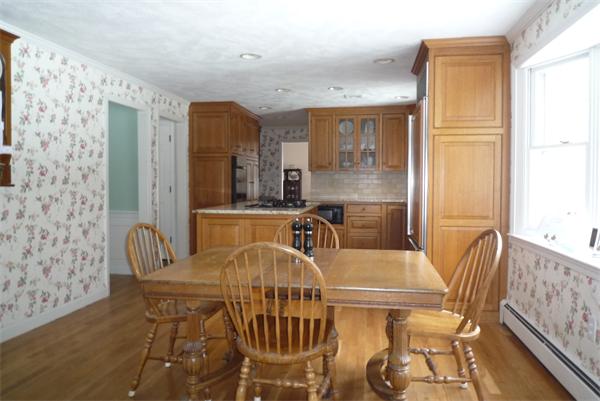 6 Pueblo Road Medfield, MA 02052 - Photo 5 of 27 Gallery Image 5