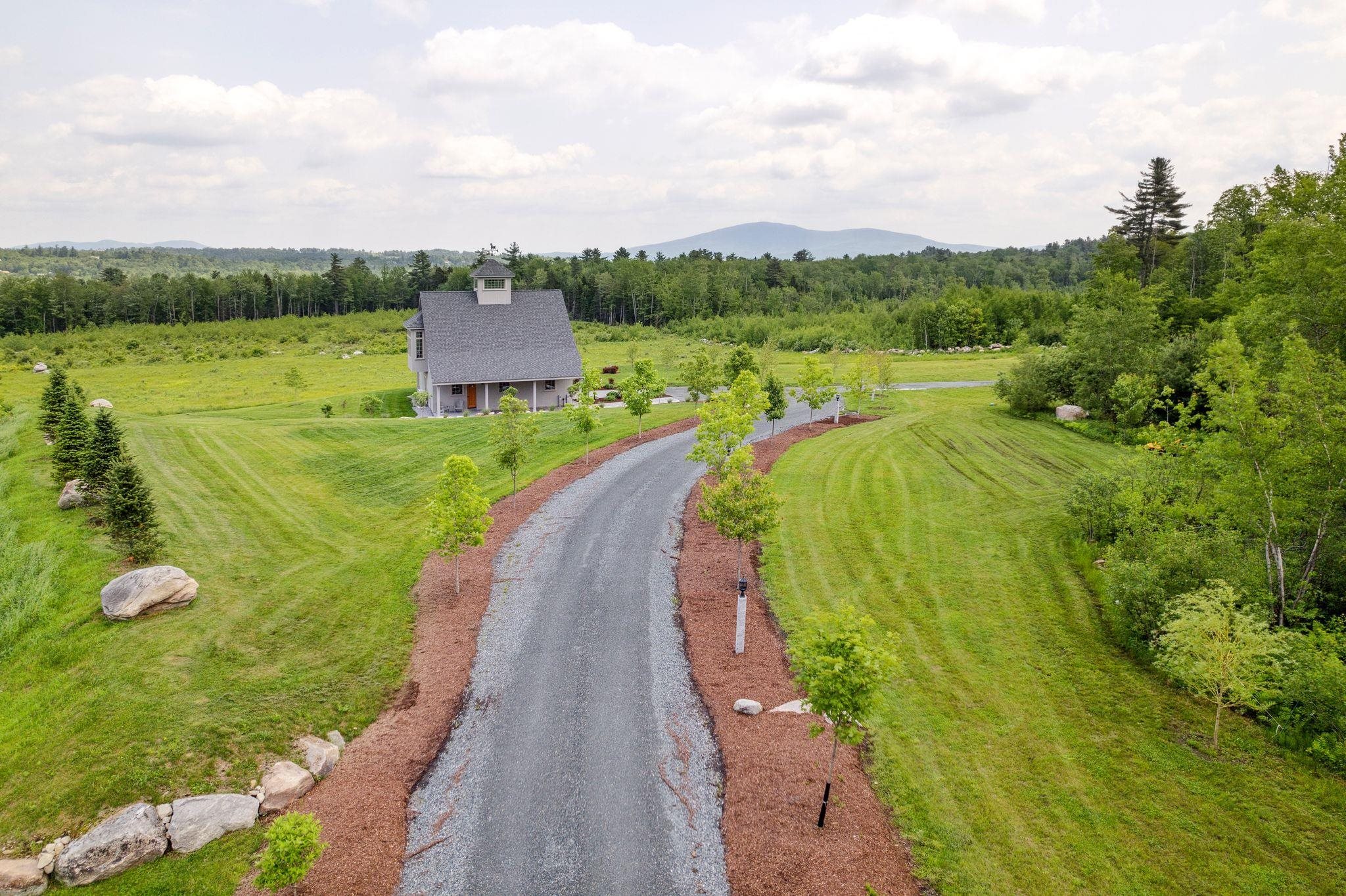 127 Tracy Road New London, NH 03257 - Photo 5 of 59 Gallery Image 5