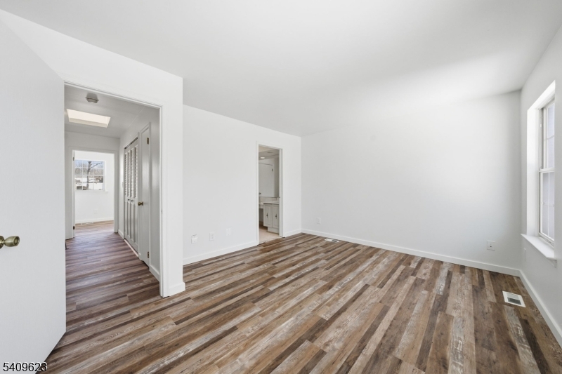 303 Maplecrest Road Edison, NJ 08820 - Photo 28 of 45