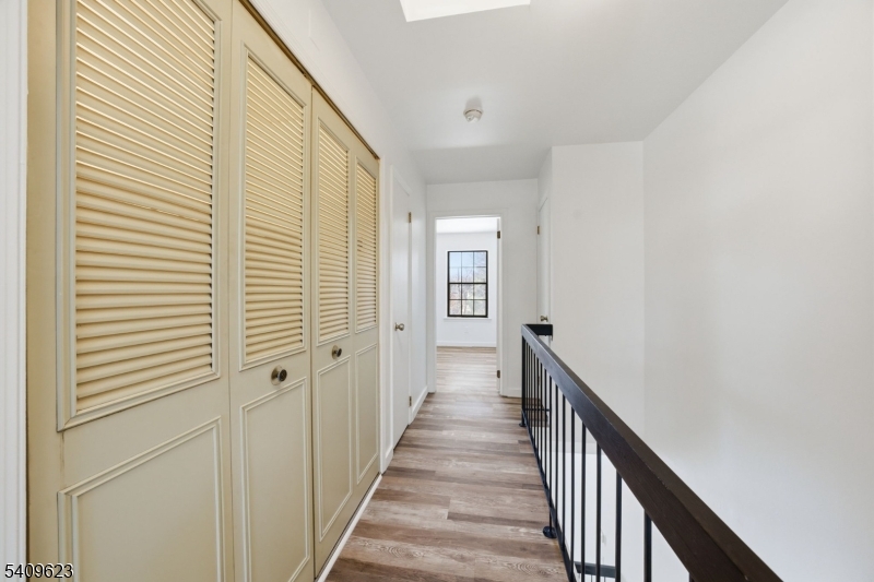 303 Maplecrest Road Edison, NJ 08820 - Photo 32 of 45