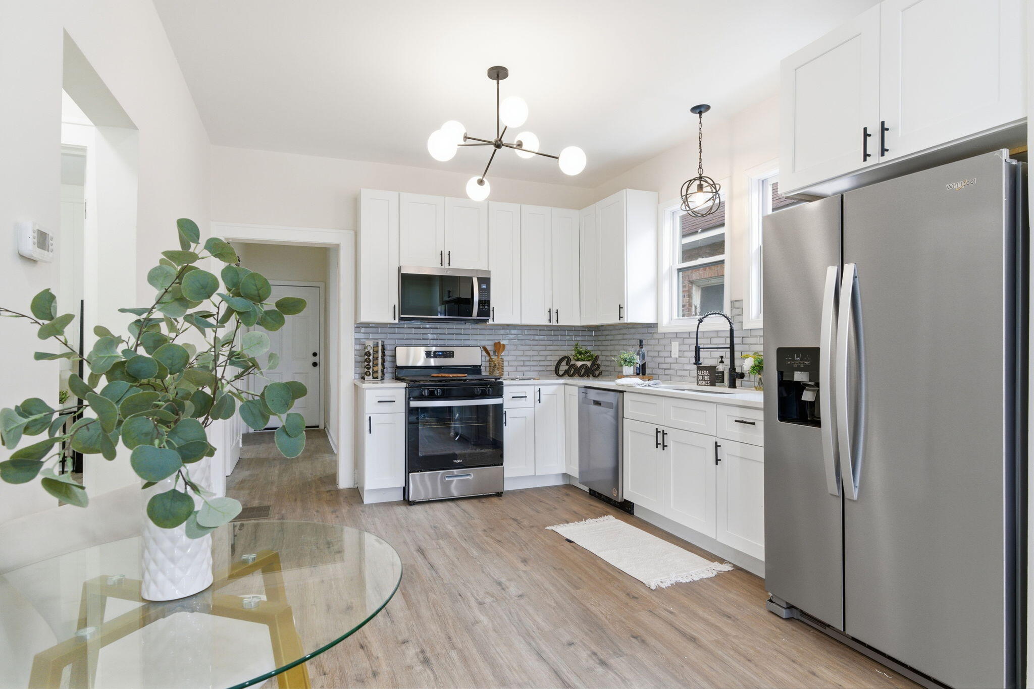 1207 Lakeview Avenue Whiting, IN 46394 - Photo 6 of 21 2048x1366