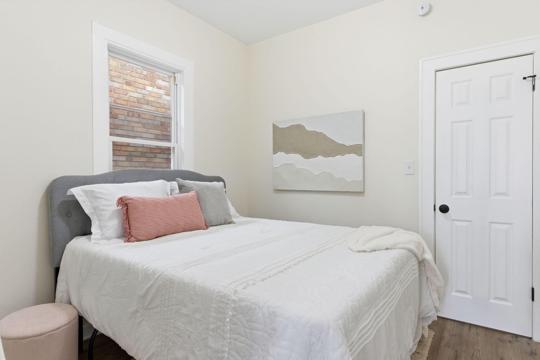 1207 Lakeview Avenue Whiting, IN 46394 - Photo 9 of 21 2048x1367