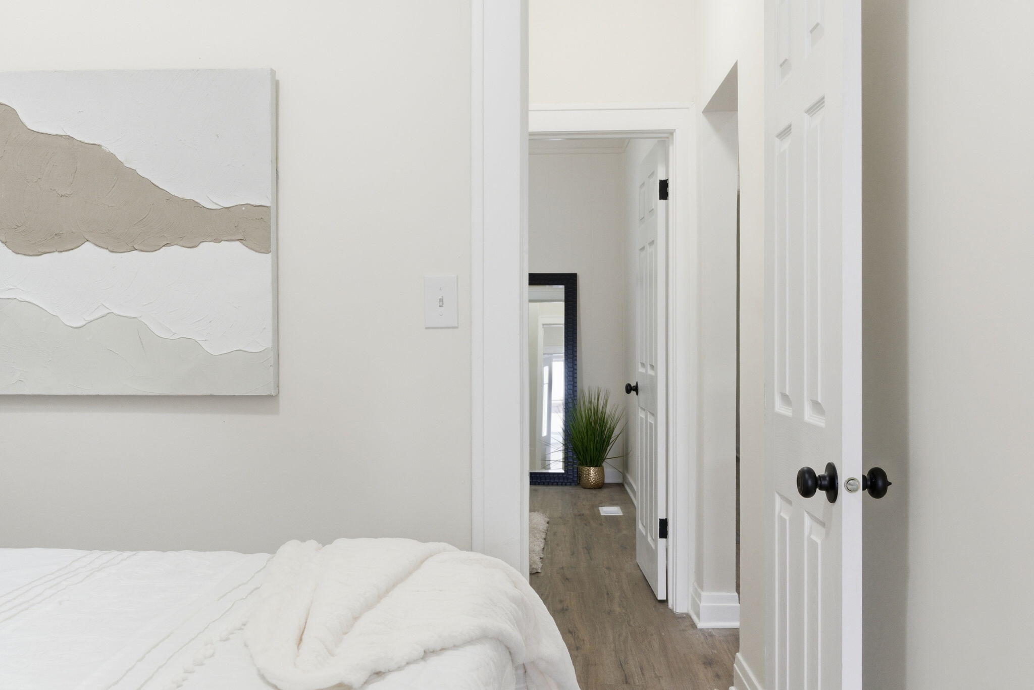 1207 Lakeview Avenue Whiting, IN 46394 - Photo 10 of 21 2048x1367