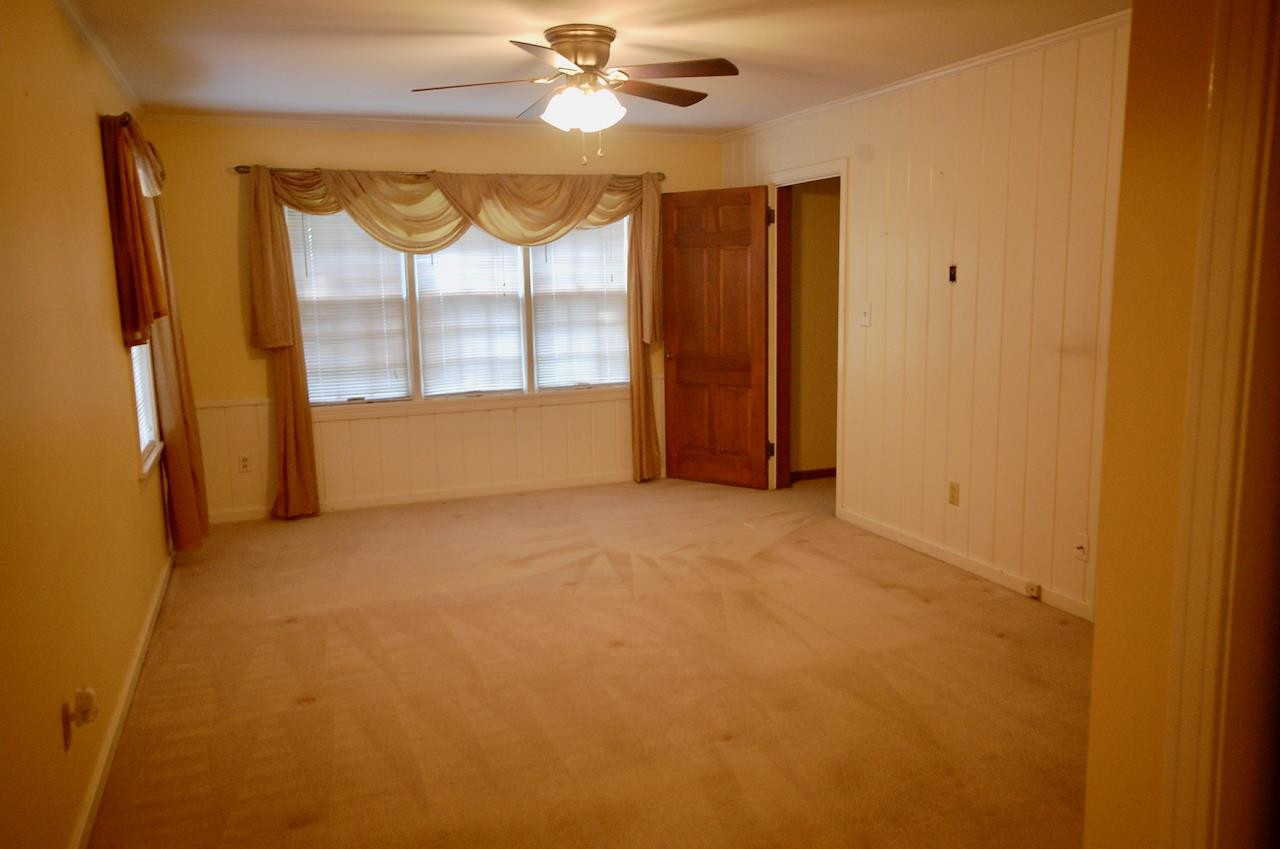 605 South Trenton Street Rutherford, TN 38369 - Photo 21 of 39 a view of an empty room with a window