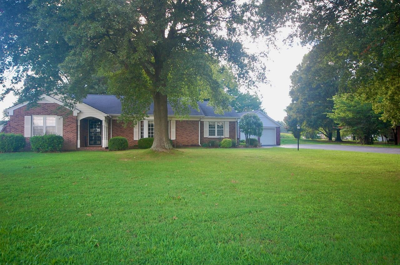 605 South Trenton Street Rutherford, TN 38369 - Photo 39 of 39 a front view of house with yard and green space