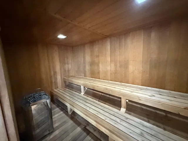 $159,900 | 6007 North Sheridan Road, Unit 6H, Chicago, IL 60660