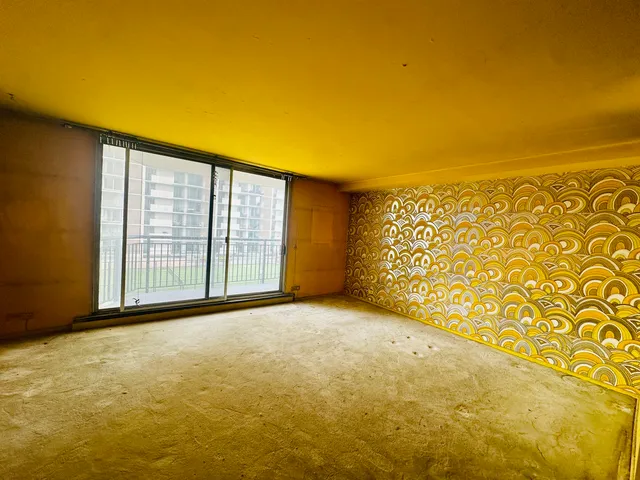 $159,900 | 6007 North Sheridan Road, Unit 6H, Chicago, IL 60660